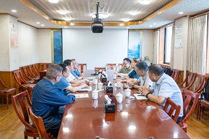 中國化工企業(yè)協(xié)會(huì)考察瀘天化.jpg